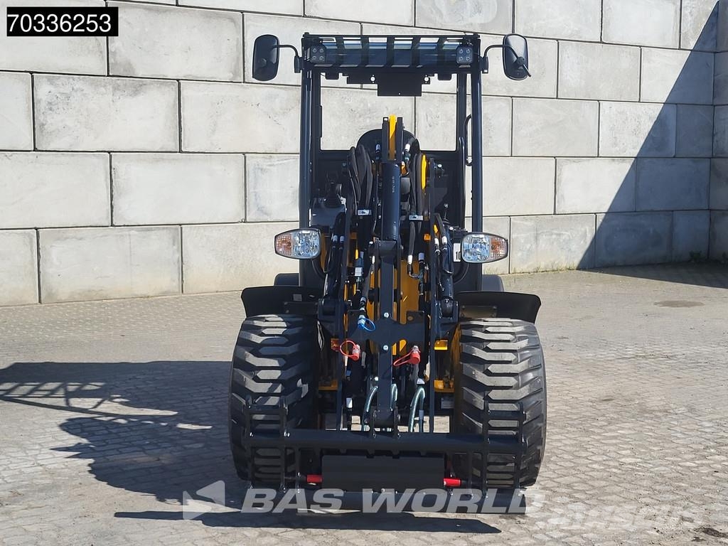JCB 403 SP FACTORY WARRANTY – EURO COUPLER - KUBOTA Cargadoras sobre ruedas