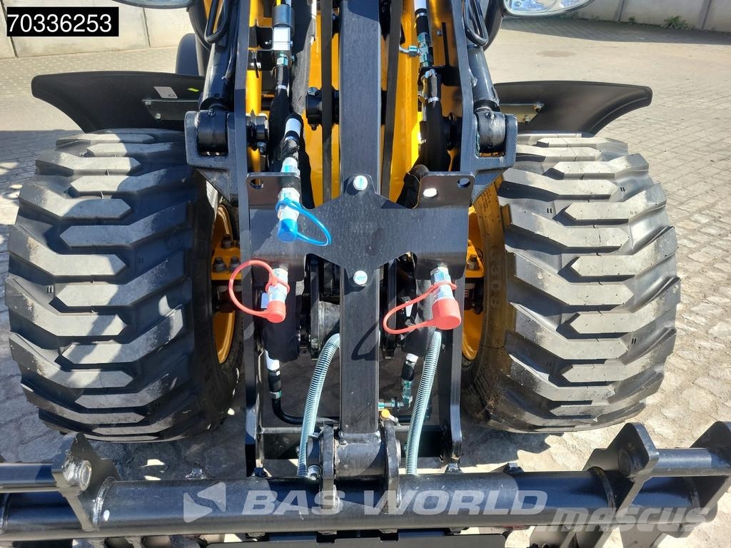 JCB 403 SP FACTORY WARRANTY – EURO COUPLER - KUBOTA Cargadoras sobre ruedas