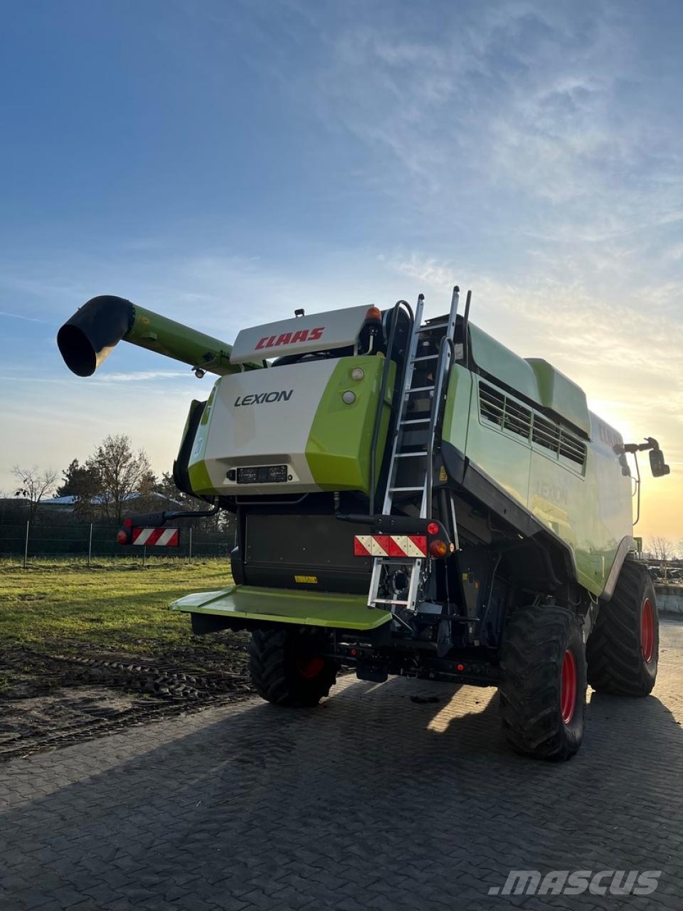 CLAAS Lexion 740 Tier 4 Mietitrebbiatrici