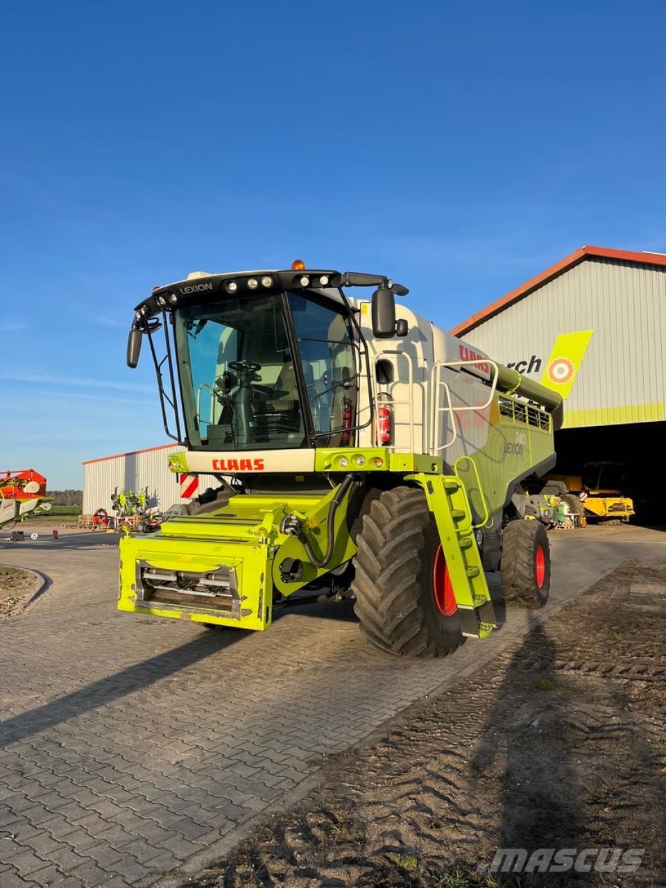 CLAAS Lexion 740 Tier 4 Combine de secerat