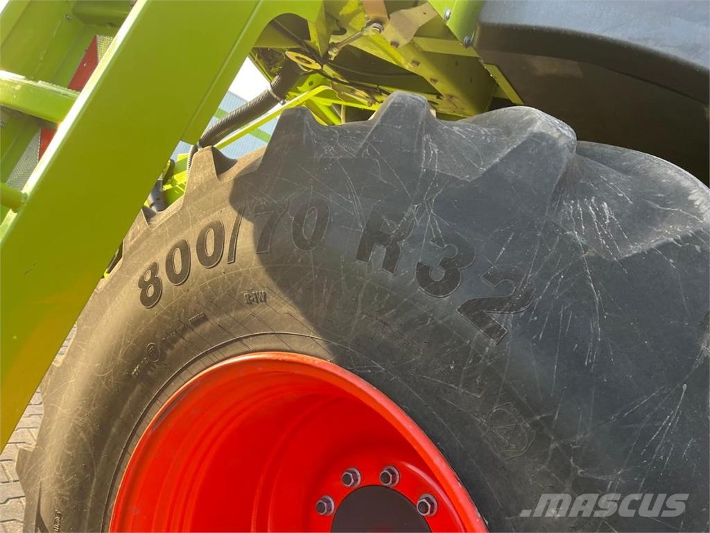CLAAS Lexion 740 Tier 4 Mietitrebbiatrici