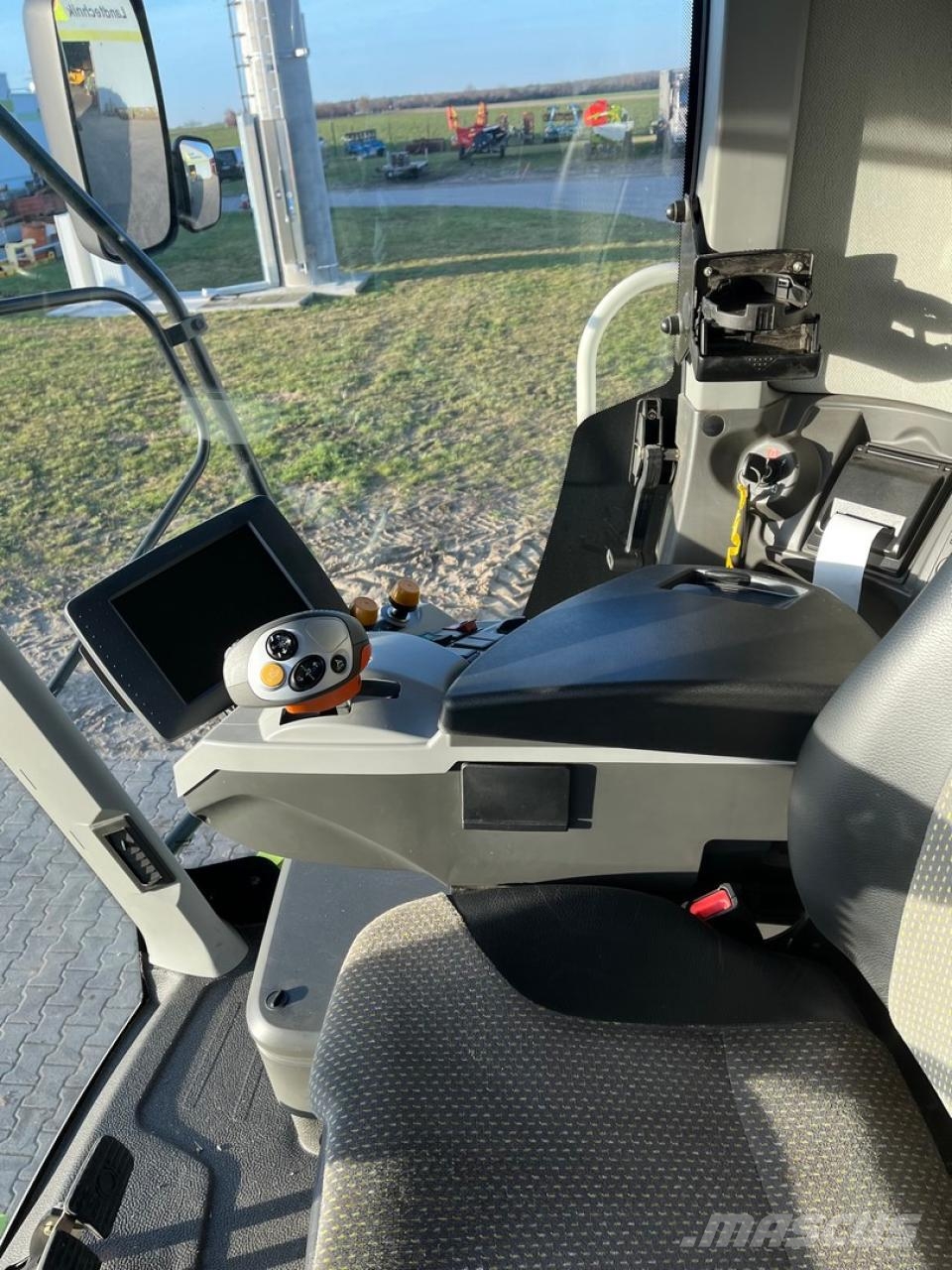 CLAAS Lexion 740 Tier 4 Mietitrebbiatrici
