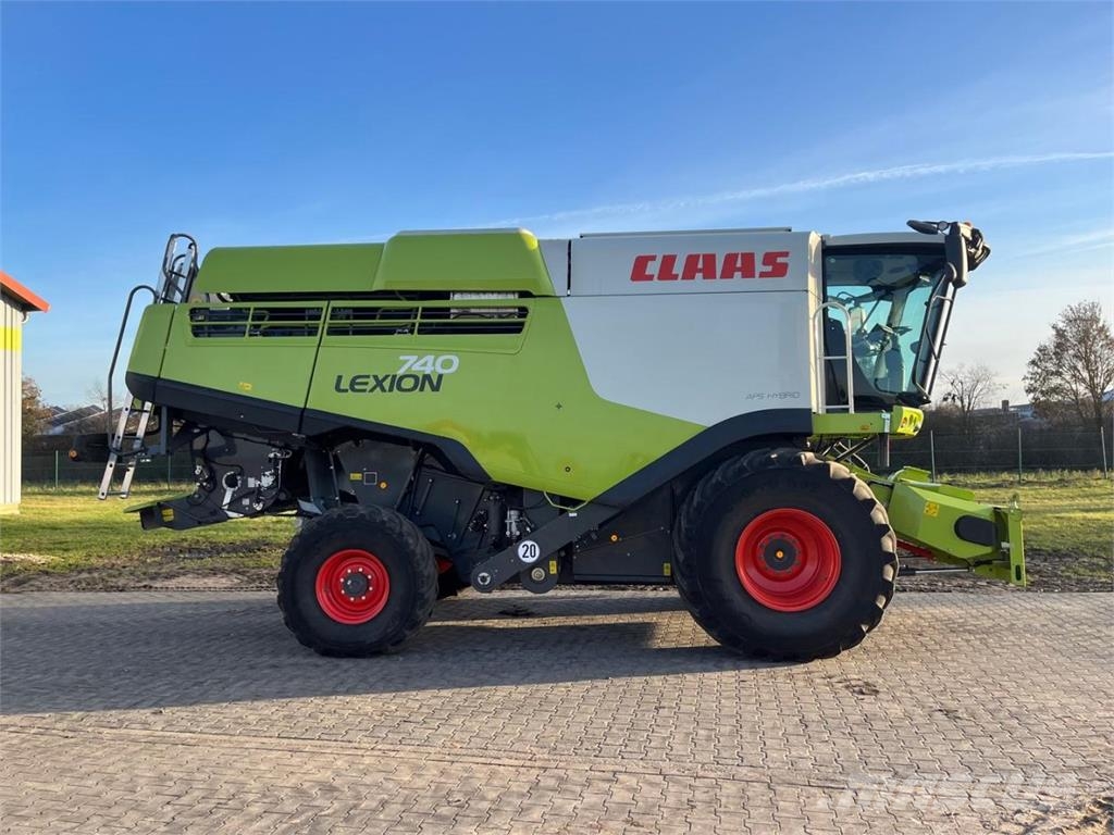 CLAAS Lexion 740 Tier 4 Mietitrebbiatrici