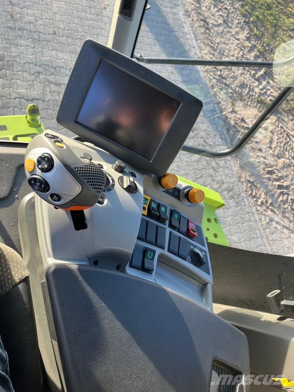 CLAAS Lexion 740 Tier 4 Mietitrebbiatrici