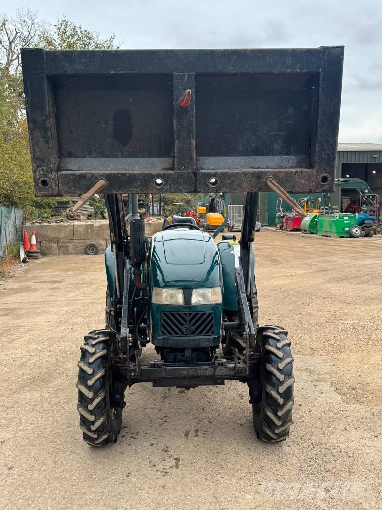Shire Compact Traktorit
