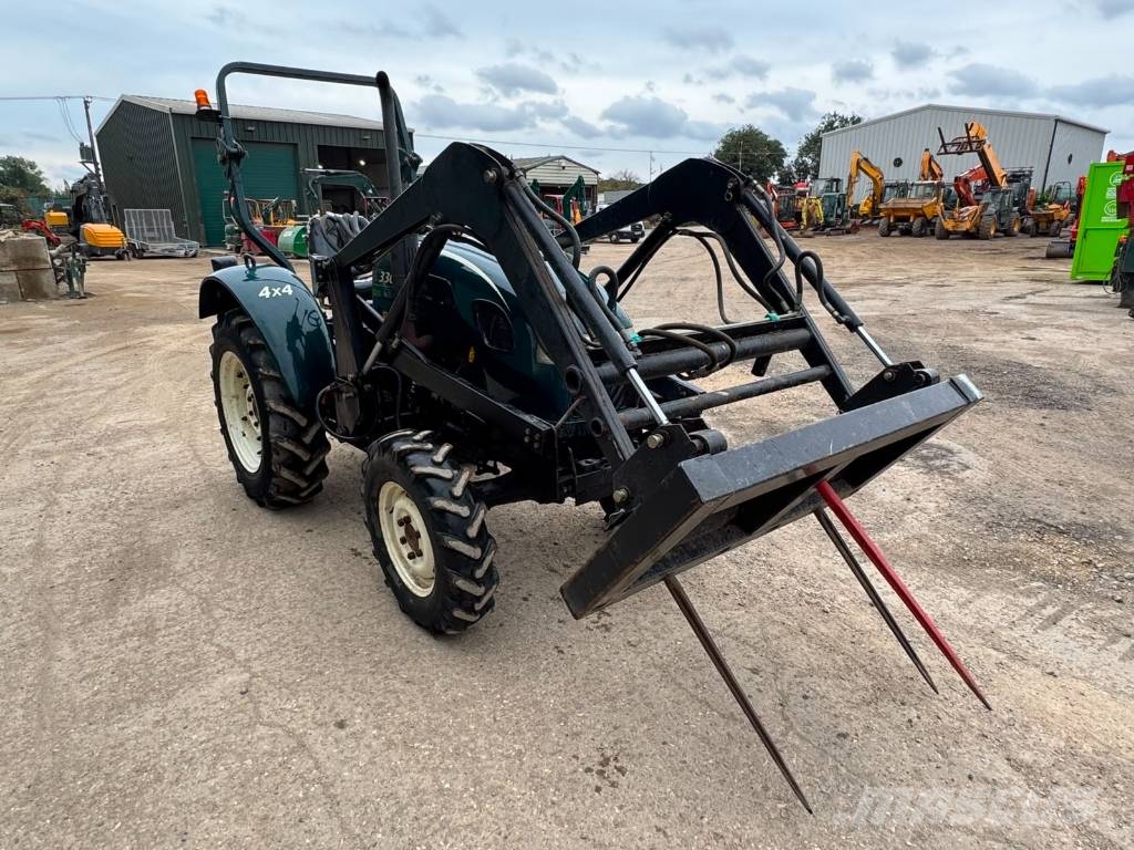 Shire Compact Traktorit