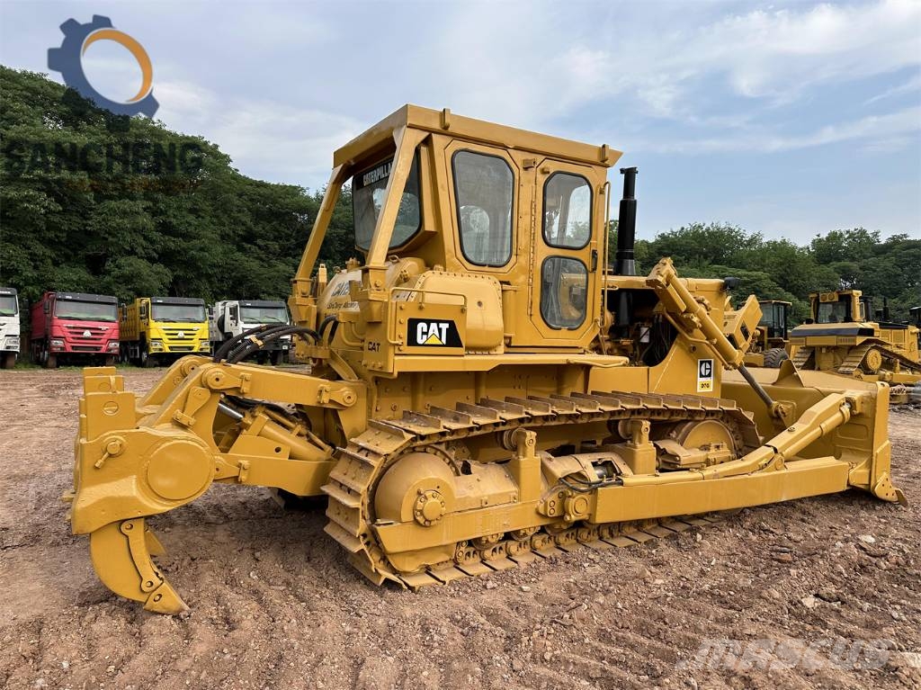 CAT D7G بلدوزرات مجنزرة