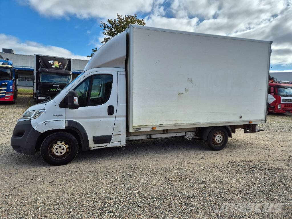 Fiat Ducato 35 2,3 mjt 130 maxi BOX Furgonetas /Furgón