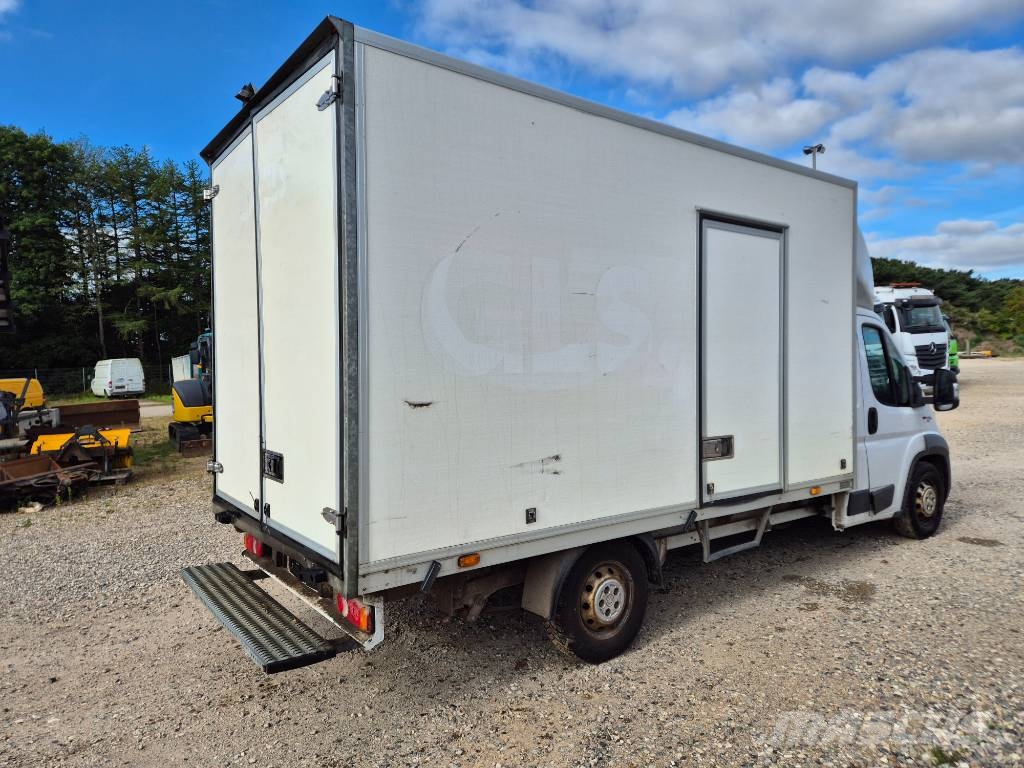 Fiat Ducato 35 2,3 mjt 130 maxi BOX Furgonetas /Furgón