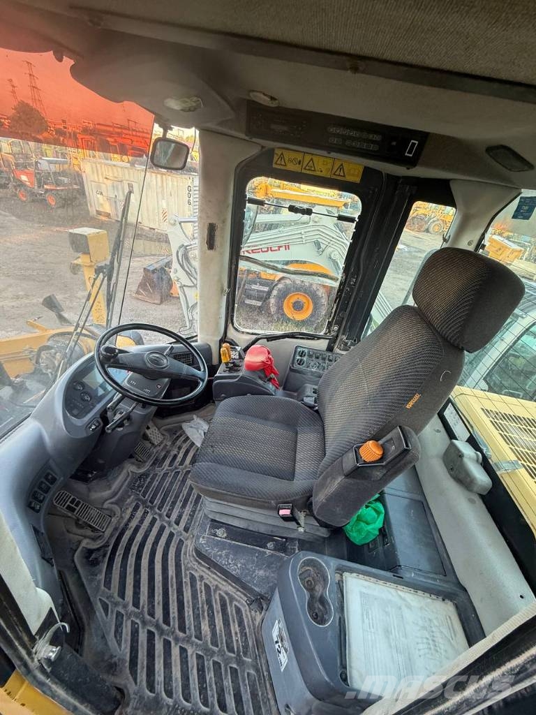 Komatsu WA 470-5H Utovarivači na kotačima