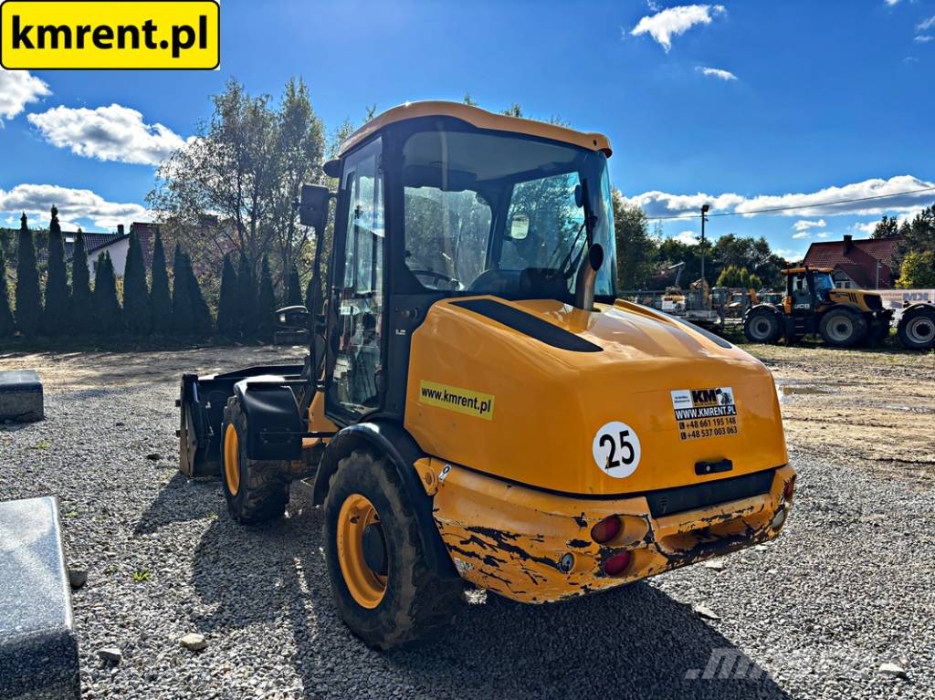 JCB 406 B ŁADOWARKA KOŁOWA 2013R | | 407 409 VOLVO L30 Wheel loaders