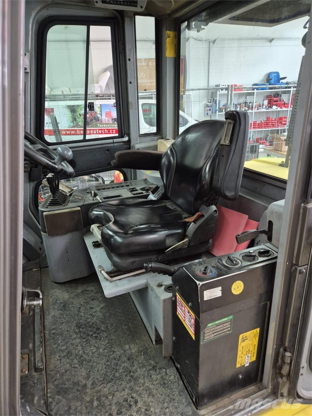 Ostatní Hyundai 70 D-7 A Dízel targoncák