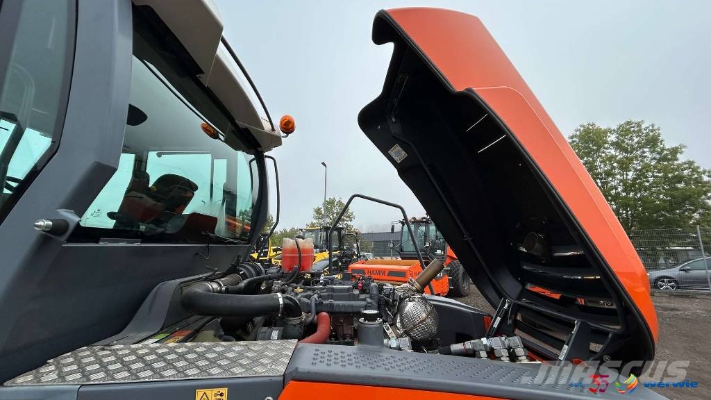 Hamm HP 180i Pneimatiskie veltņi