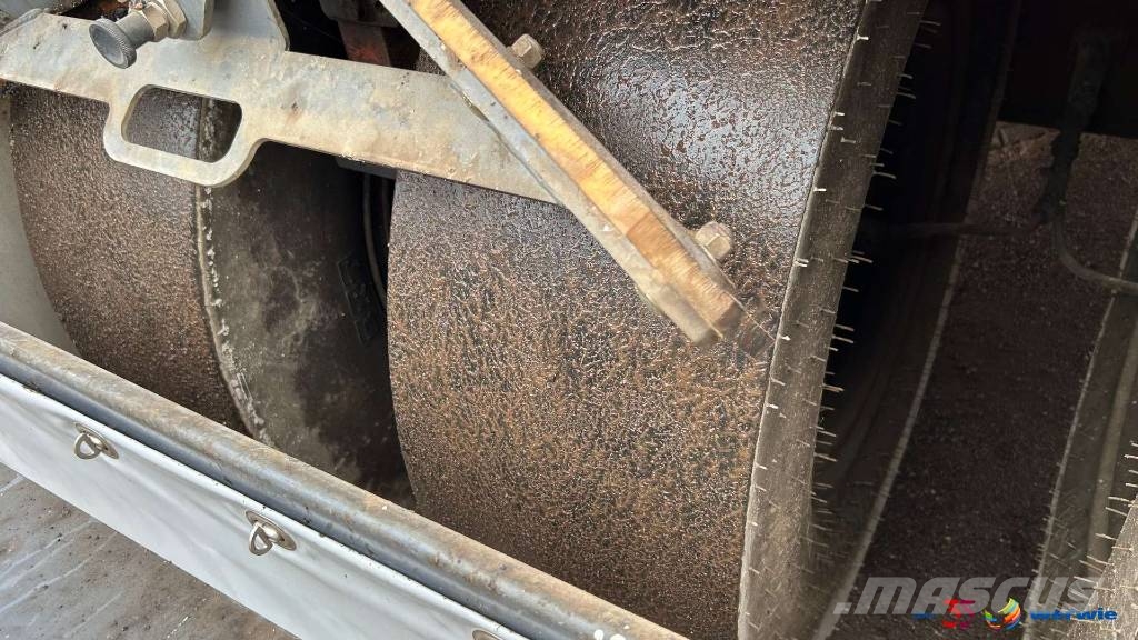 Hamm HP 180i Pneimatiskie veltņi