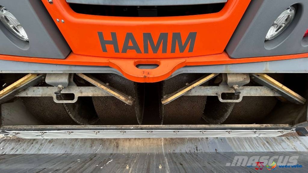 Hamm HP 180i Pneimatiskie veltņi