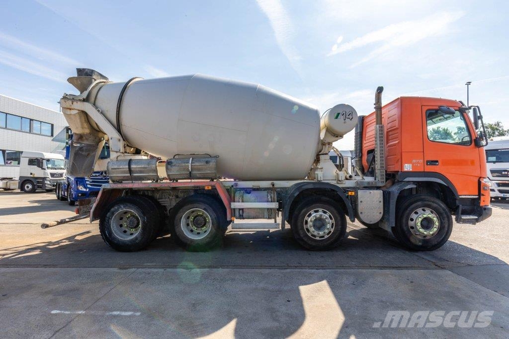 Volvo FMX 370+STETTER Betonikuorma-autot