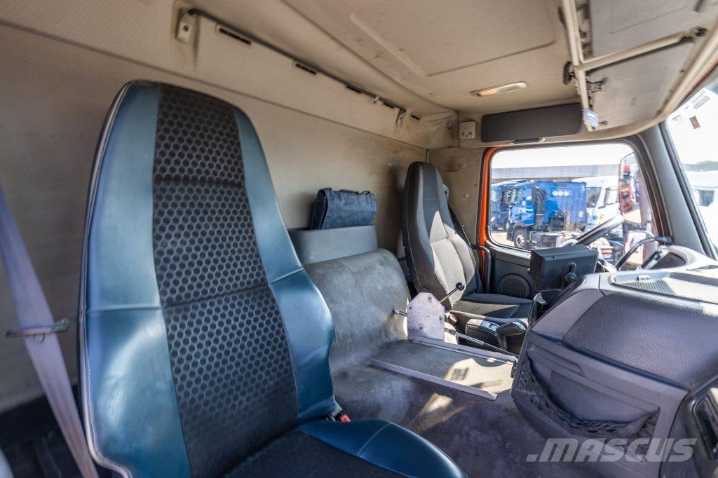 Volvo FMX 370+STETTER Camiones de concreto