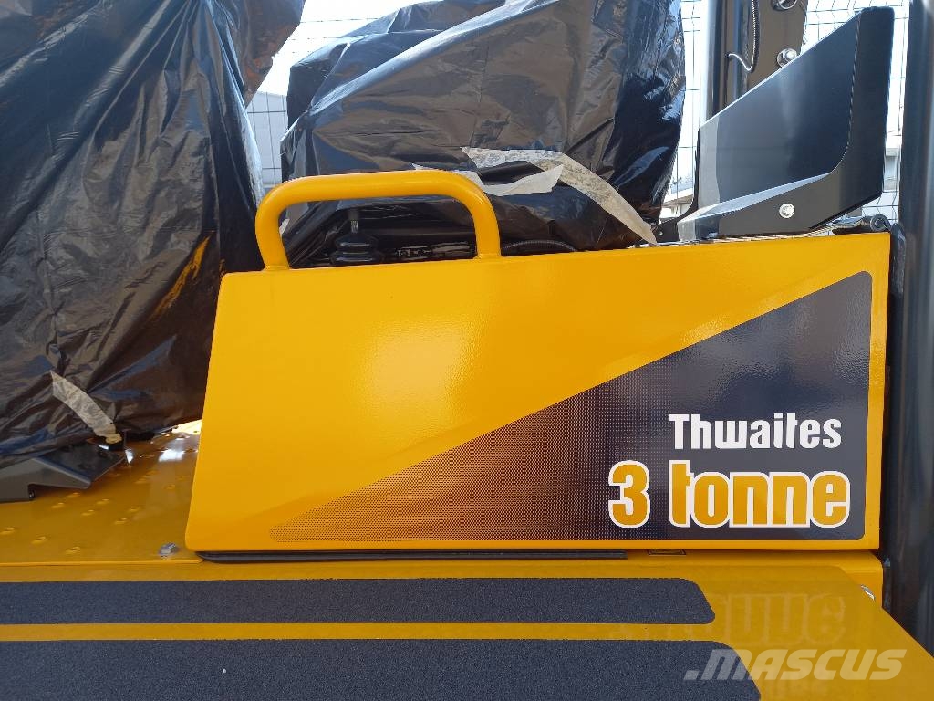 Thwaites 3 Tonne Power Swivel Minitractor de teren