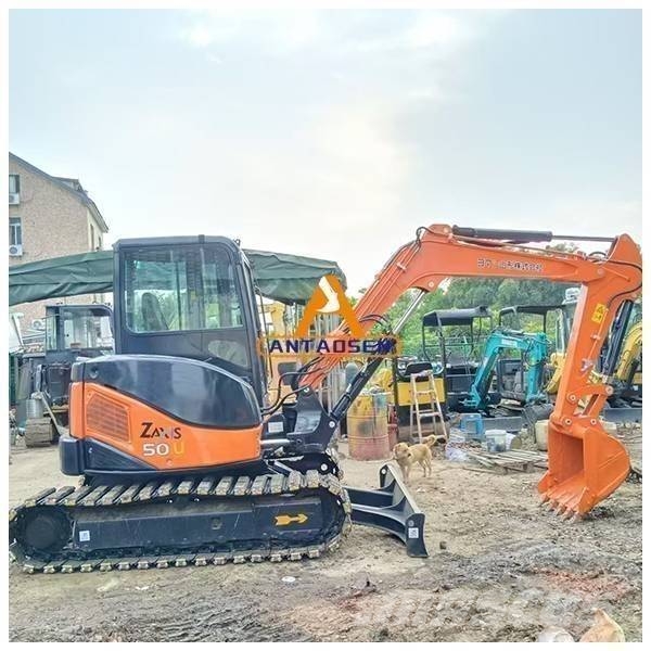 Hitachi ZX 50 U Міні-екскаватори < 7т