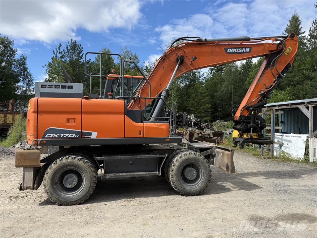 Doosan DX170W-5 Wielgraafmachines