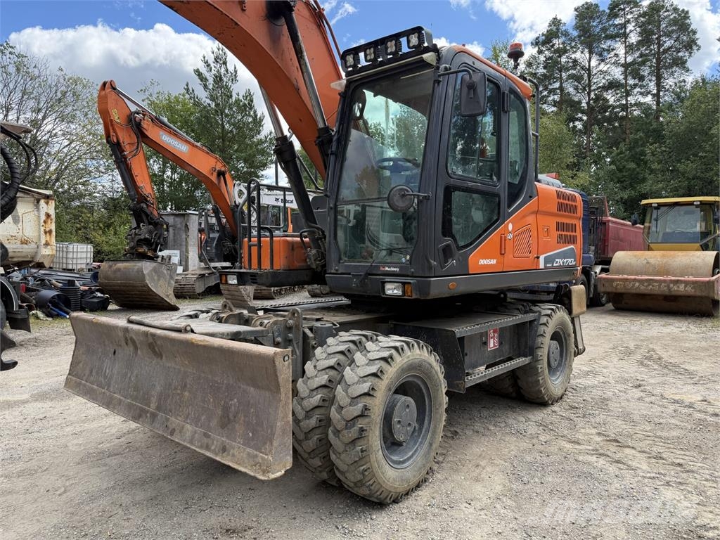 Doosan DX170W-5 Wielgraafmachines