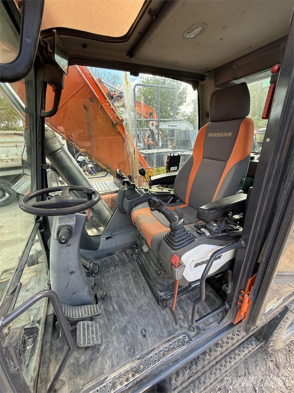Doosan DX170W-5 Wielgraafmachines