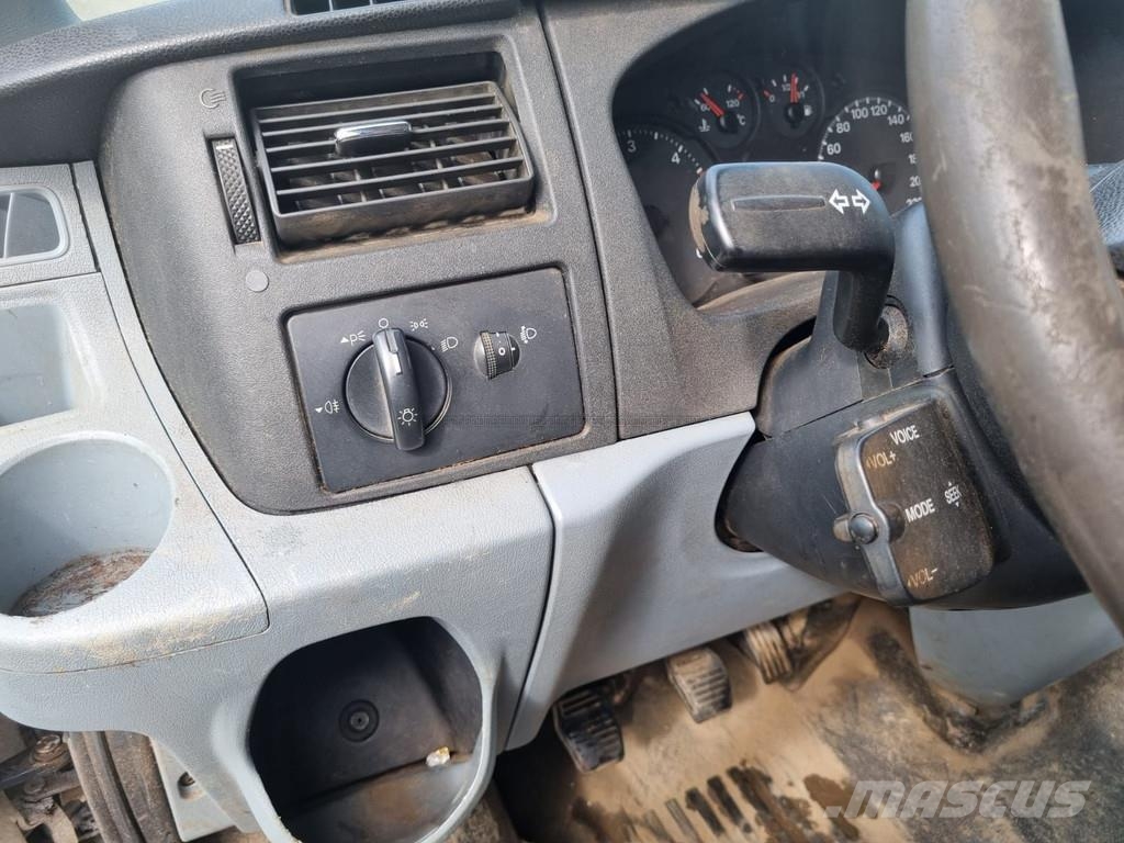 Ford Transit L758 기타