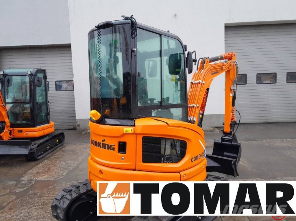 Lonking CDM 6025 履带挖掘机
