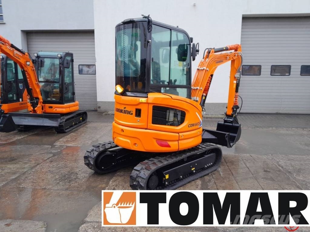 Lonking CDM 6025 履带挖掘机
