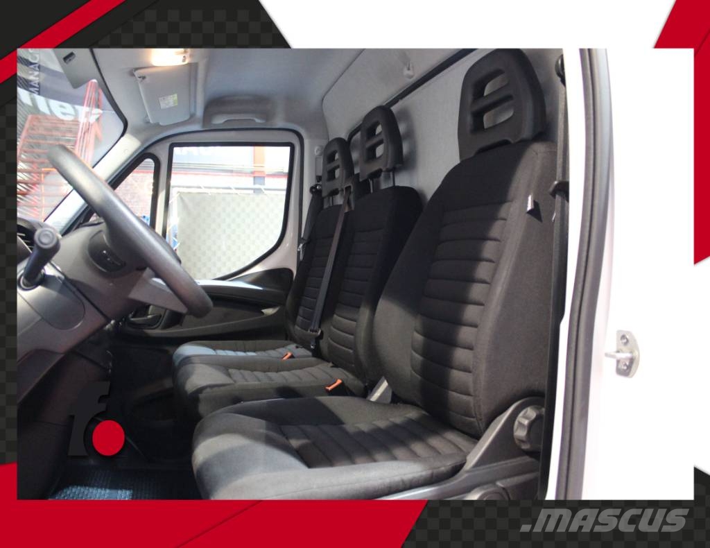 Iveco Daily CARROZADO CON PLATAFORMA ELEVADORA Camiones plataforma