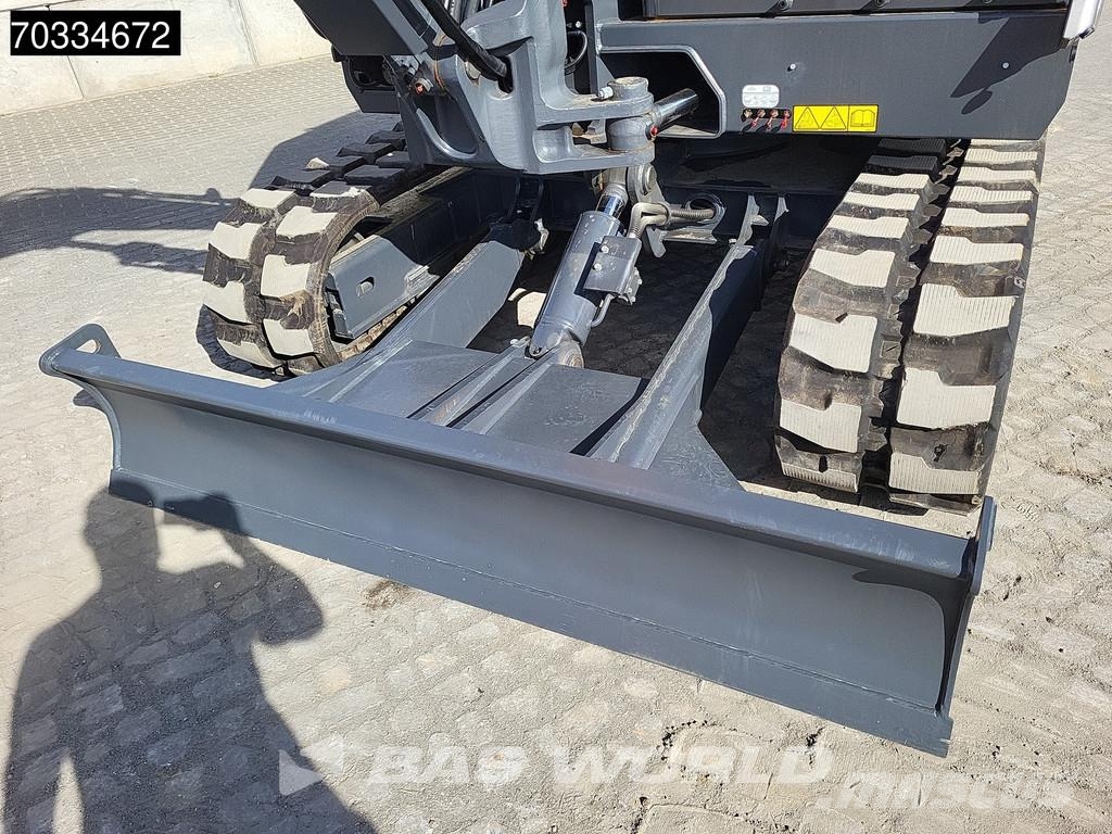 Develon DX85 R-7 A/C Minigraafmachines < 7t