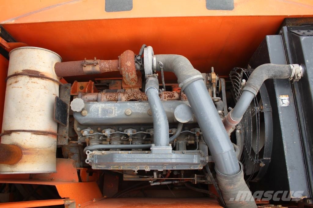 Doosan 220 LC-7 大型油圧ショベル12t以上（パワーショベル・ユンボ）