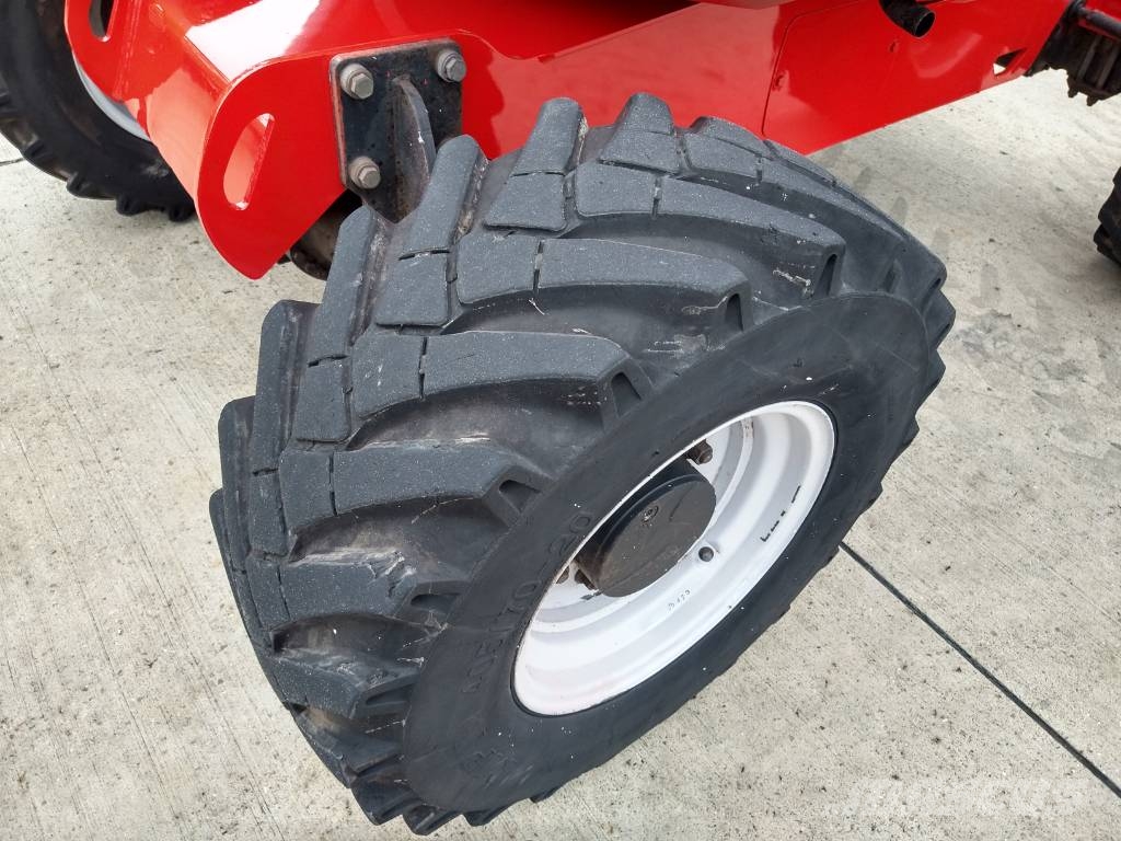Manitou 200 ATJ (261) Kompakte selbstfahrende Hebebühnen