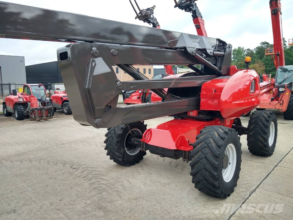 Manitou 200 ATJ (261) Kompakte selbstfahrende Hebebühnen