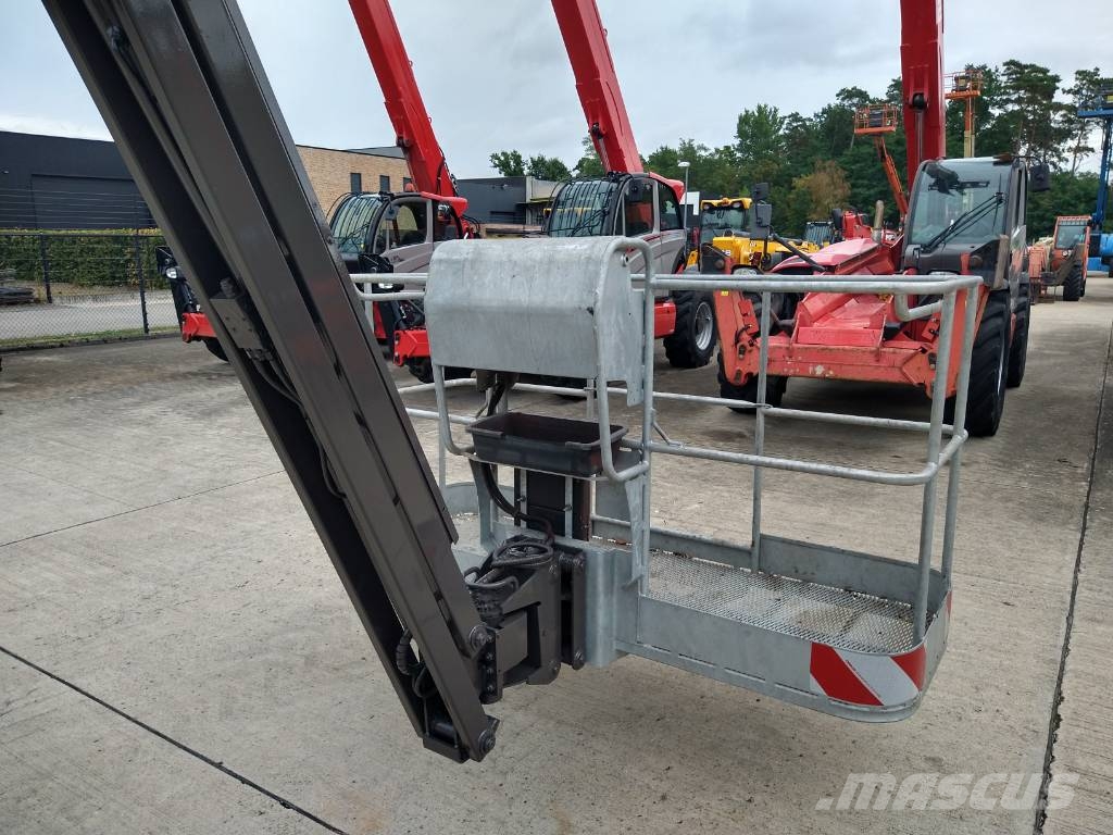 Manitou 200 ATJ (261) Kompakte selbstfahrende Hebebühnen