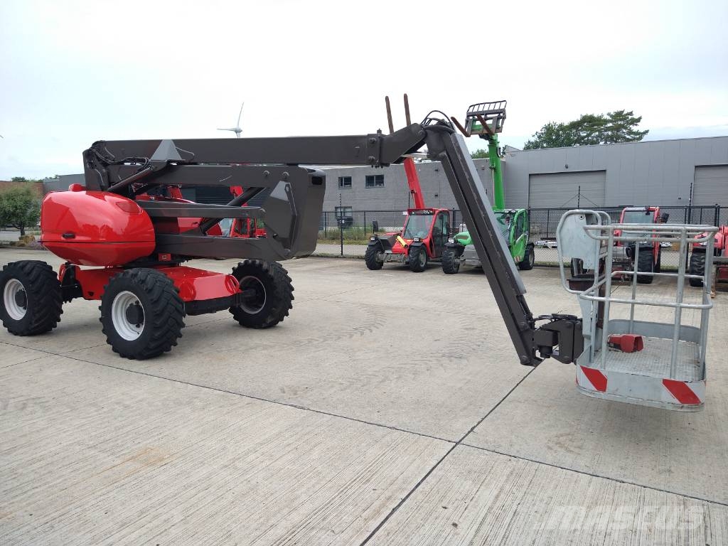 Manitou 200 ATJ (261) Kompakte selbstfahrende Hebebühnen