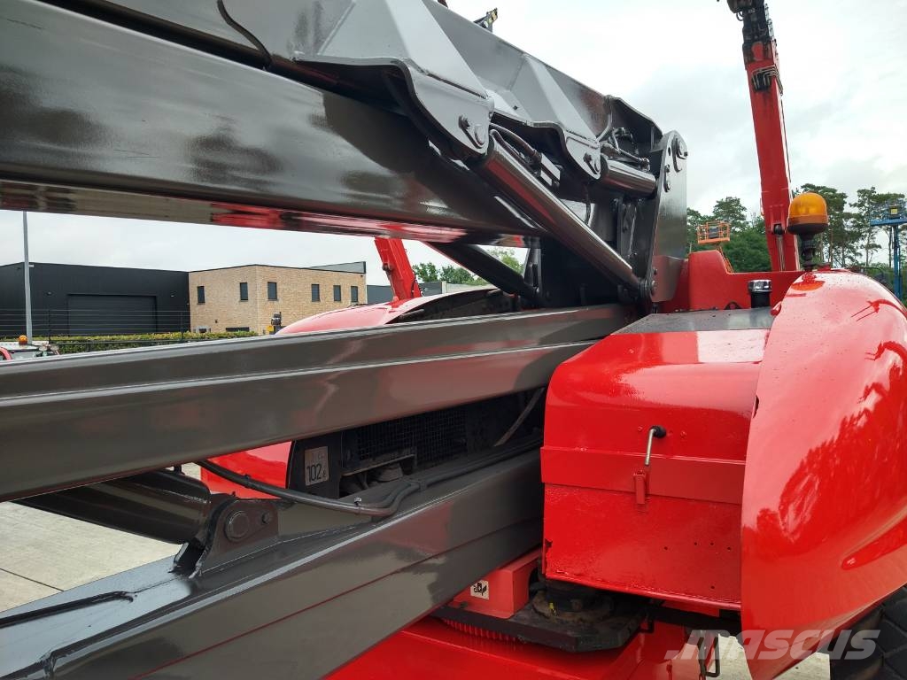 Manitou 200 ATJ (261) Kompakte selbstfahrende Hebebühnen