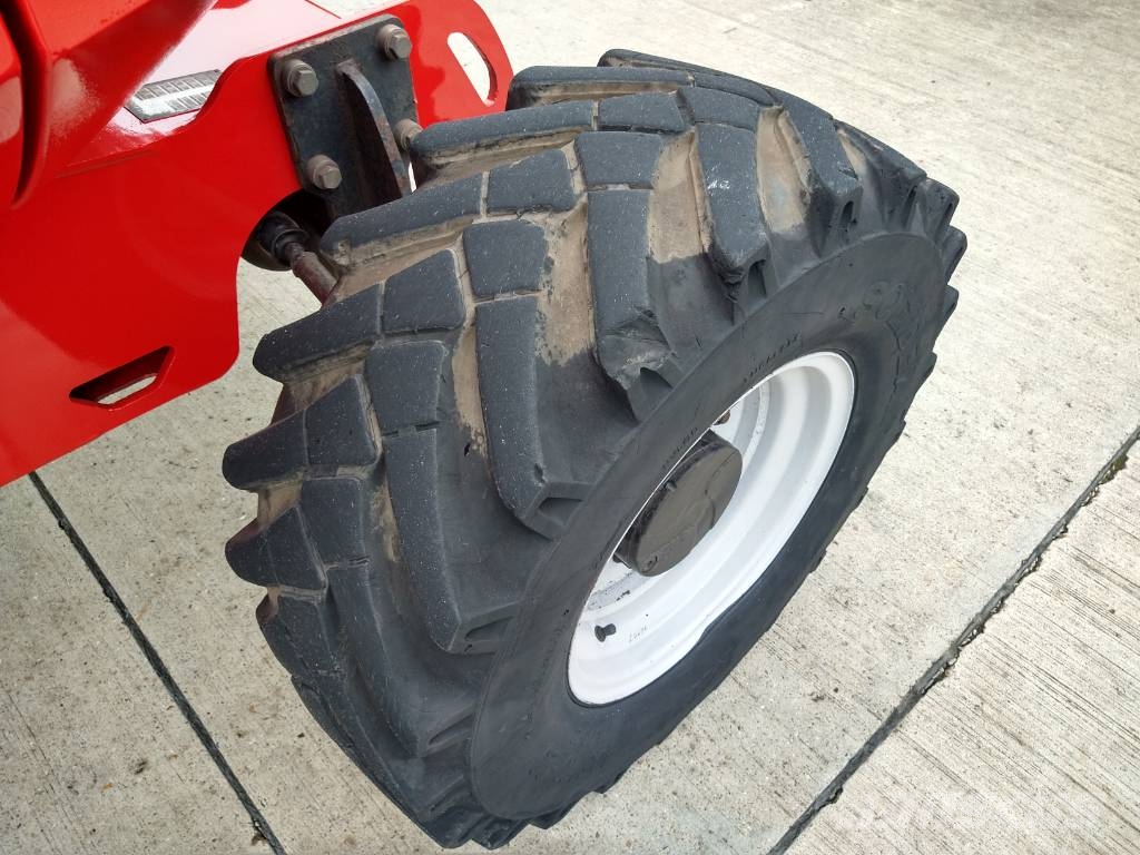 Manitou 200 ATJ (261) Kompakte selbstfahrende Hebebühnen
