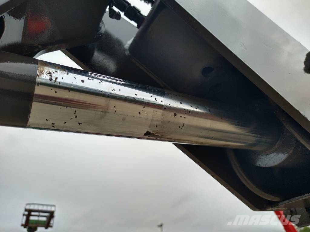 Manitou 200 ATJ (261) Kompakte selbstfahrende Hebebühnen