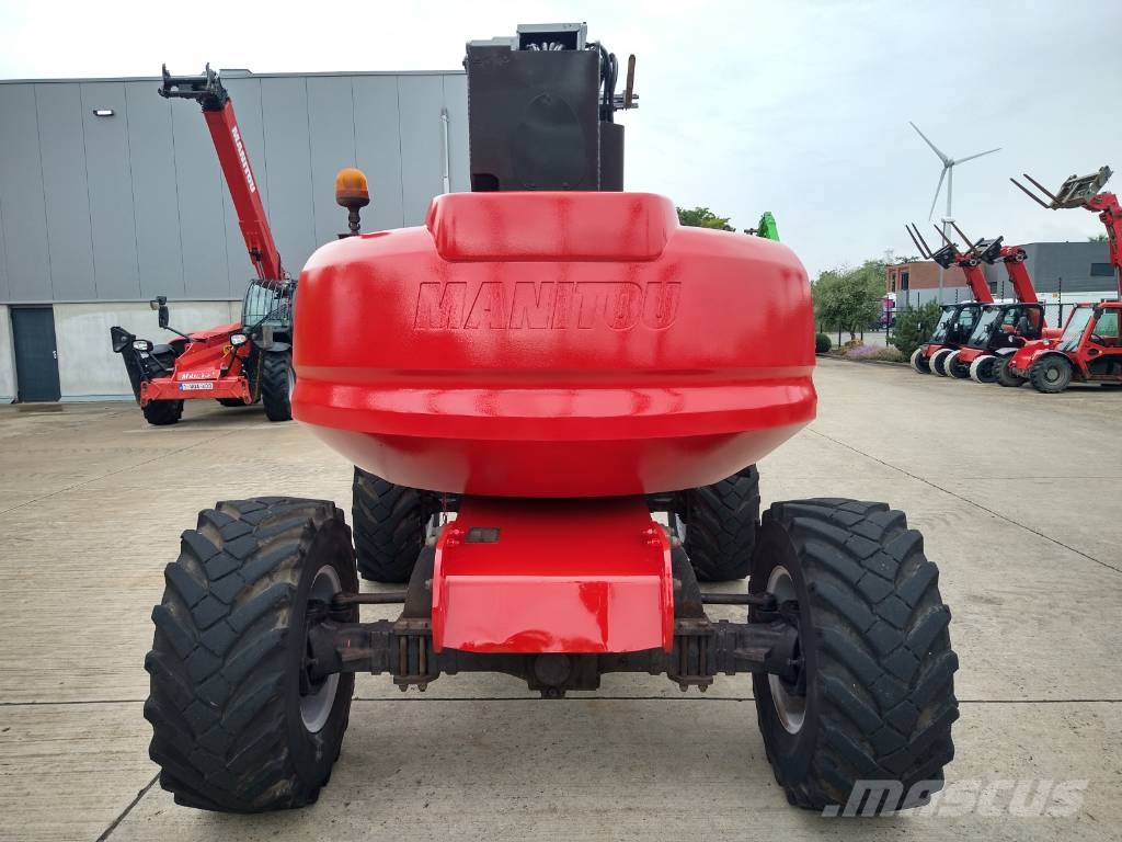 Manitou 200 ATJ (261) Kompakte selbstfahrende Hebebühnen