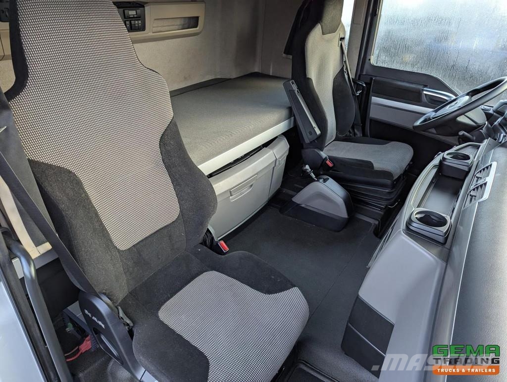 MAN TGX 26.500 6x2/4 LL Euro6 - Retarder + Recker FZ3 مركبات النقل