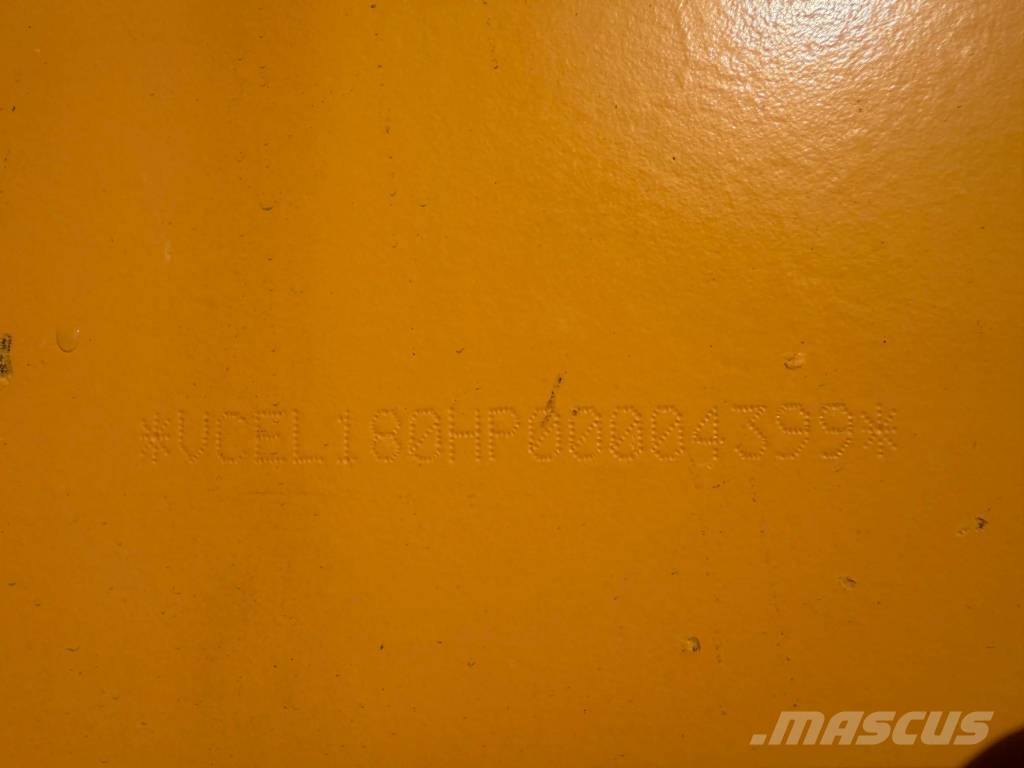 Volvo VCE0L90GJE0004648 Kolové nakladače