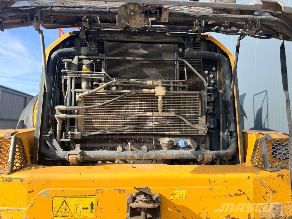 Volvo VCE0L90GJE0004648 Kolové nakladače