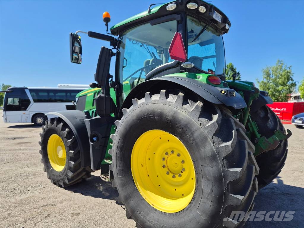 John Deere 6250 R الجرارات