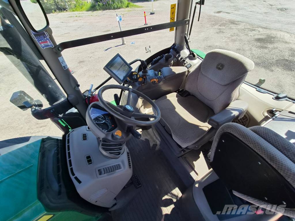 John Deere 6250 R الجرارات