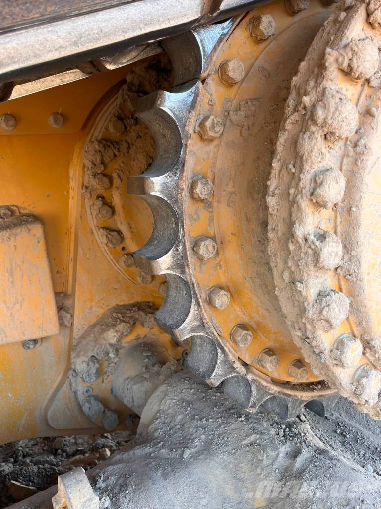 CAT D5 -17 LGP Pásové dozéry