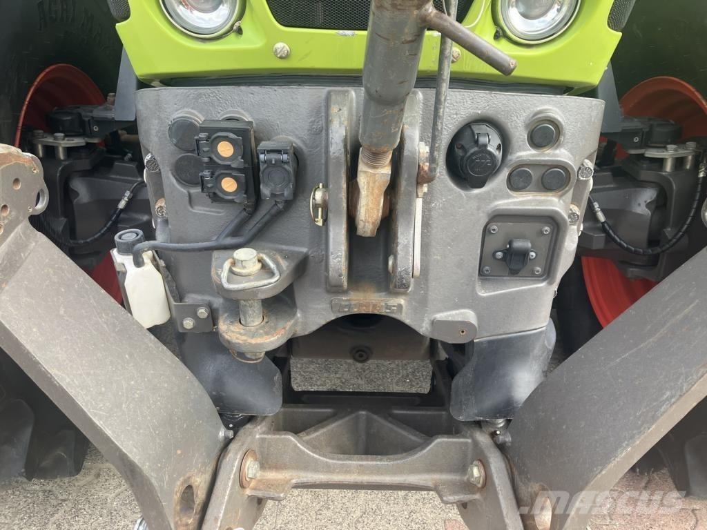 CLAAS AXION 830 CMATIC 트랙터