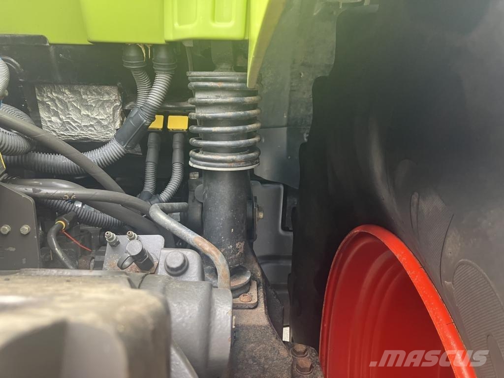 CLAAS AXION 830 CMATIC 트랙터