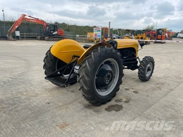 Massey Ferguson 35 Tractors