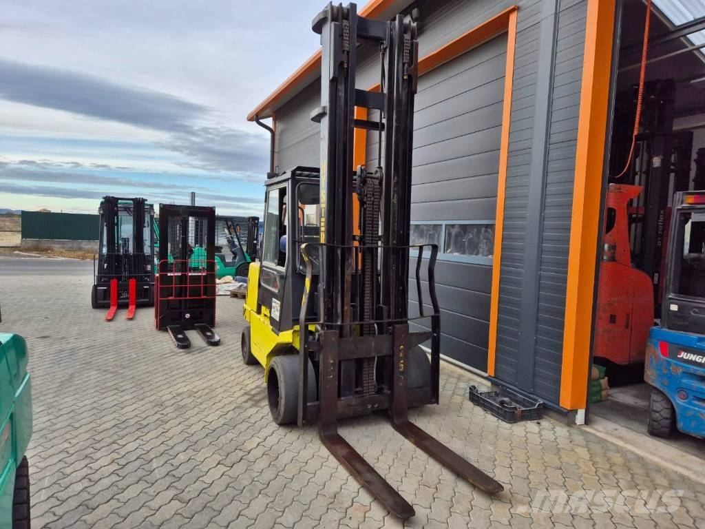 Hyster S 4.5XL LPG forklifts
